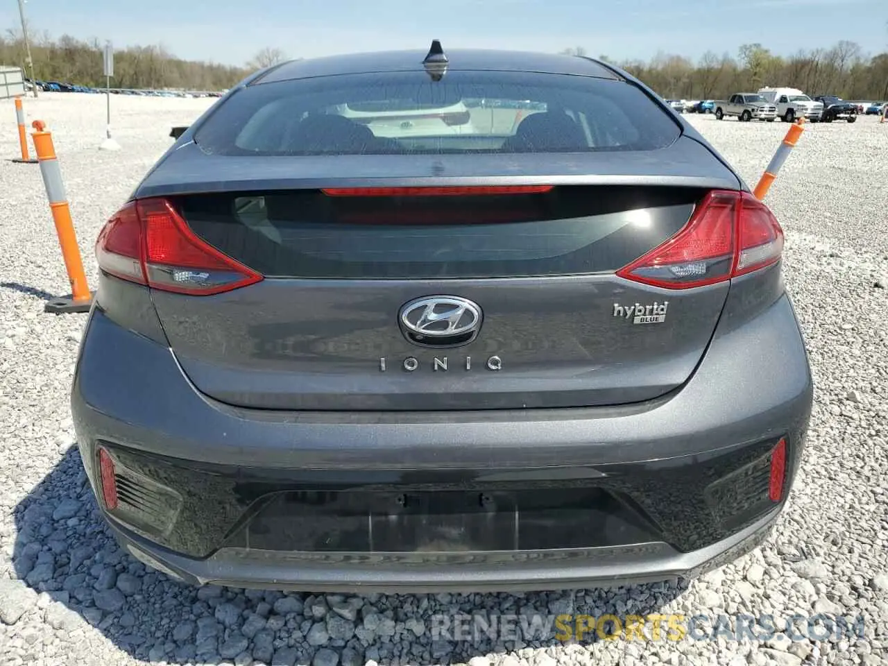 6 Photograph of a damaged car KMHC65LC5KU158873 HYUNDAI IONIQ 2019