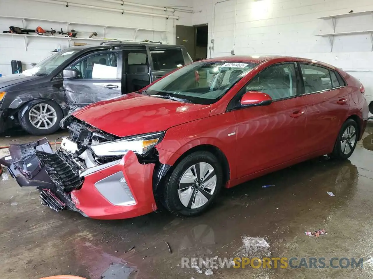 1 Photograph of a damaged car KMHC65LC9KU112768 HYUNDAI IONIQ 2019