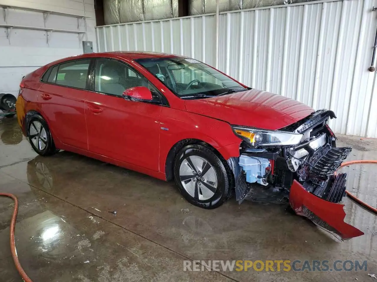 4 Photograph of a damaged car KMHC65LC9KU112768 HYUNDAI IONIQ 2019