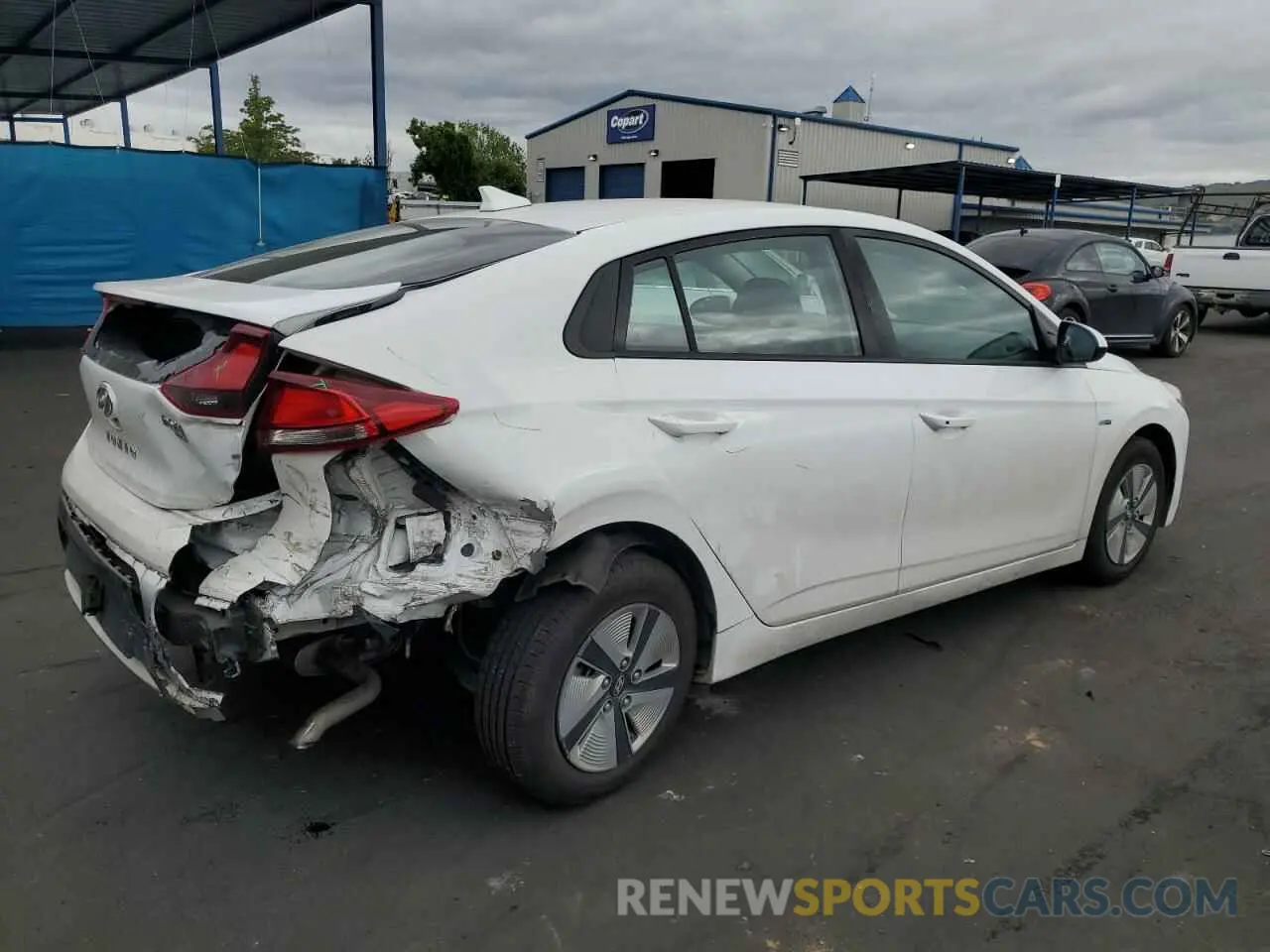 3 Photograph of a damaged car KMHC65LC9KU179368 HYUNDAI IONIQ 2019