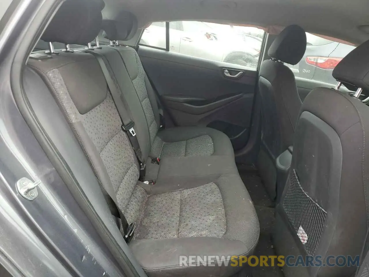 10 Photograph of a damaged car KMHC65LCXKU179654 HYUNDAI IONIQ 2019