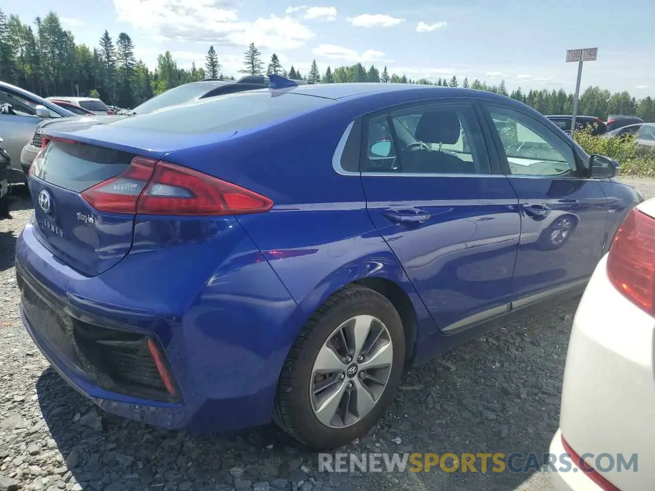 3 Photograph of a damaged car KMHC65LD7KU145180 HYUNDAI IONIQ 2019
