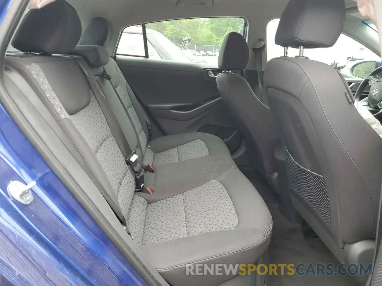 10 Photograph of a damaged car KMHC75LC0KU140584 HYUNDAI IONIQ 2019