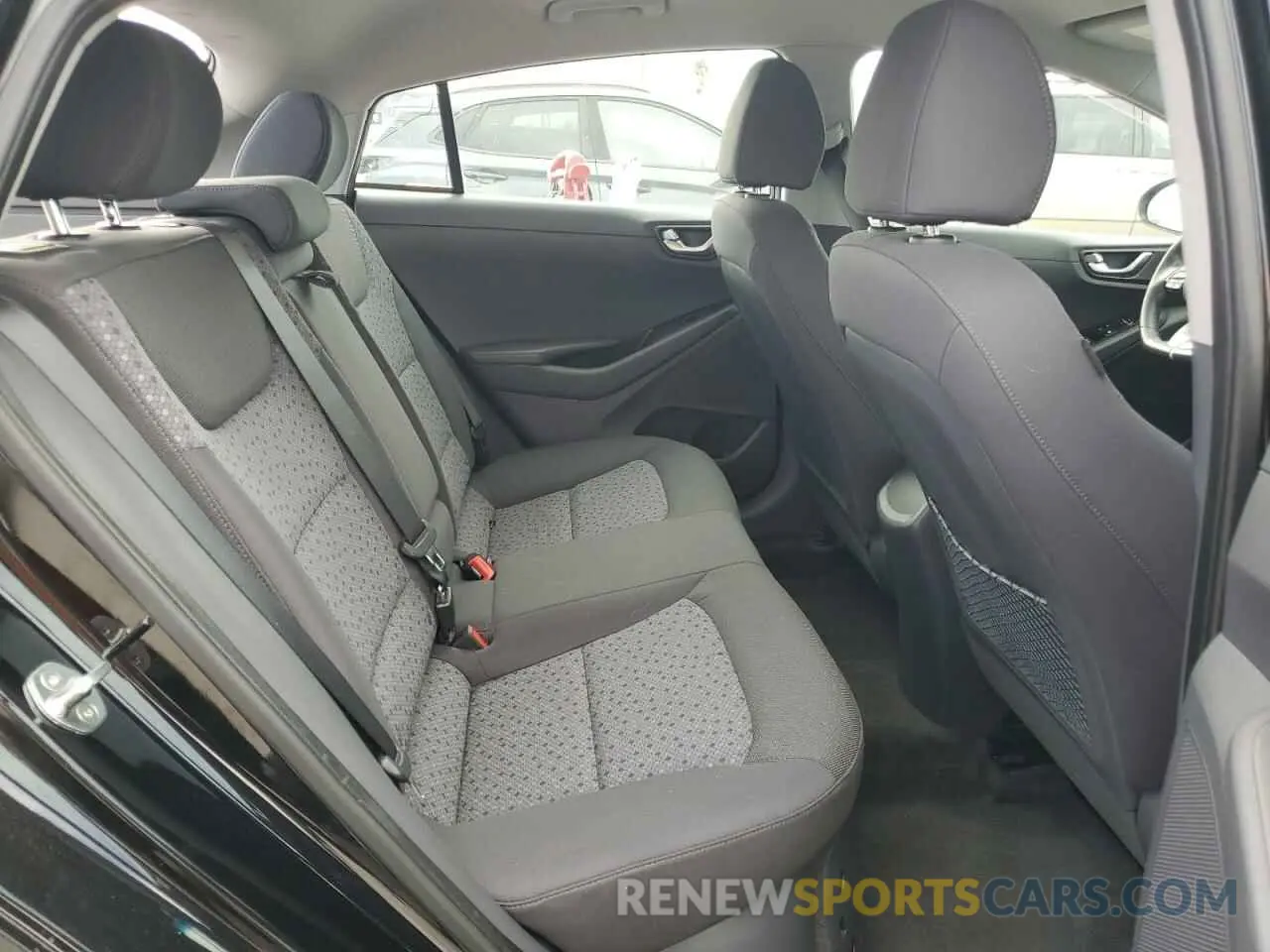 10 Photograph of a damaged car KMHC75LC1KU127889 HYUNDAI IONIQ 2019