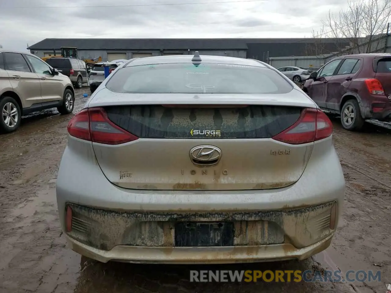 6 Photograph of a damaged car KMHC75LC3KU137470 HYUNDAI IONIQ 2019
