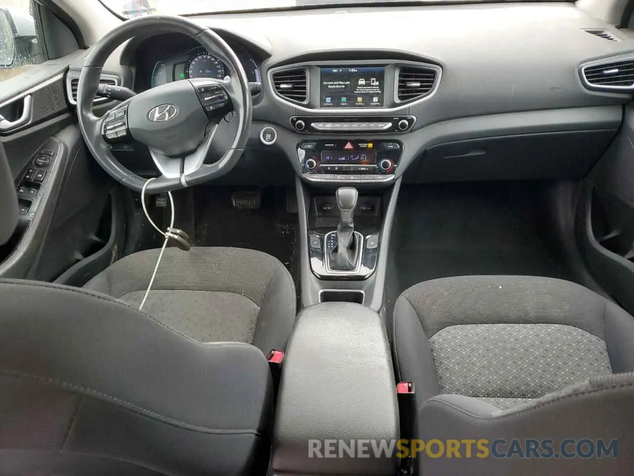 8 Photograph of a damaged car KMHC75LC3KU137470 HYUNDAI IONIQ 2019