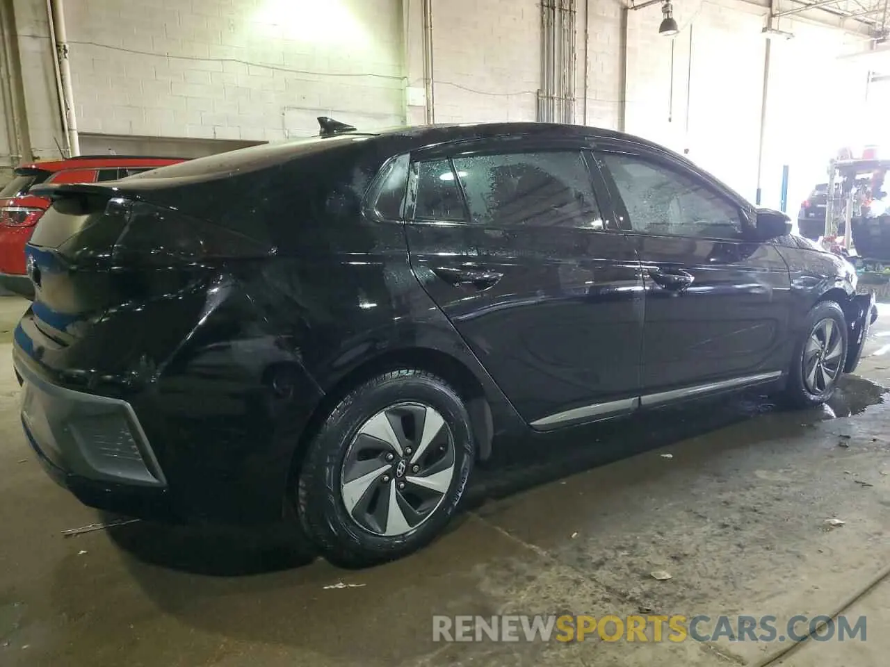 3 Photograph of a damaged car KMHC75LC5KU154075 HYUNDAI IONIQ 2019