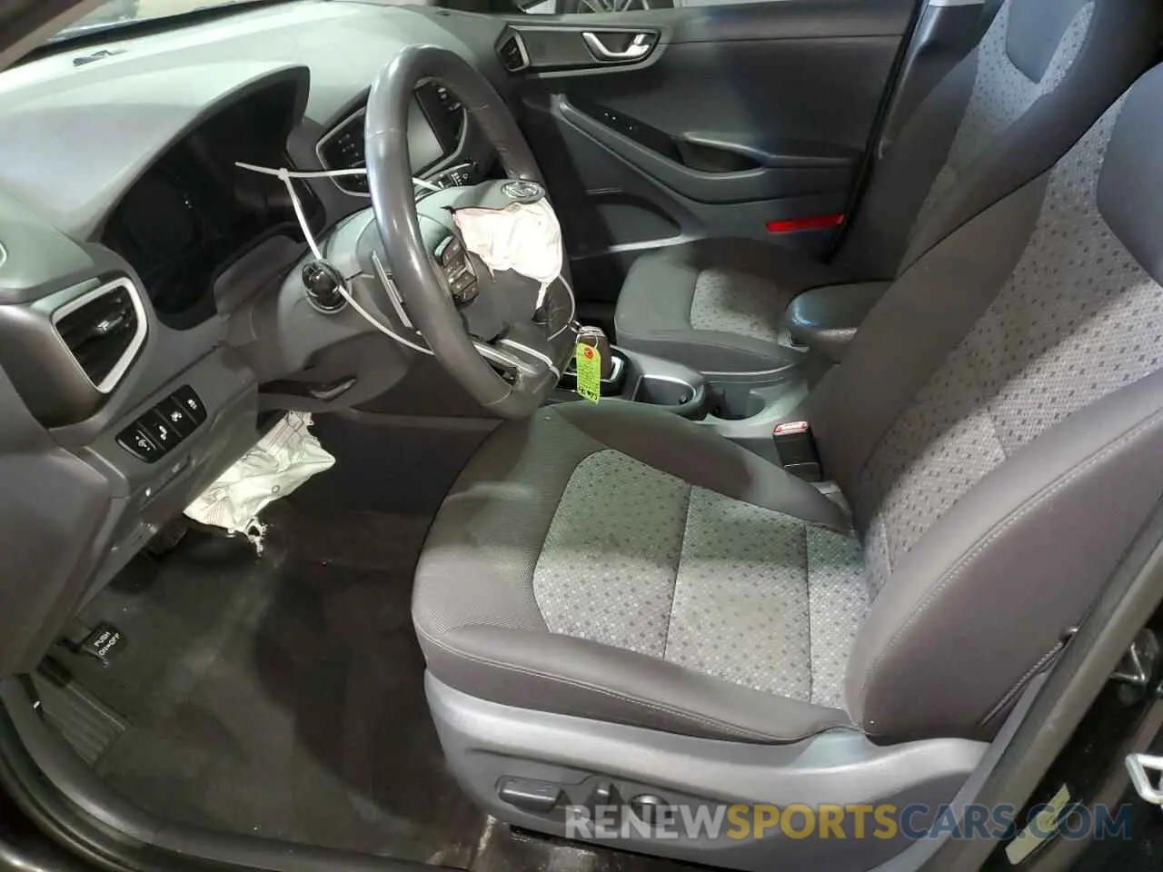 7 Photograph of a damaged car KMHC75LC5KU154075 HYUNDAI IONIQ 2019
