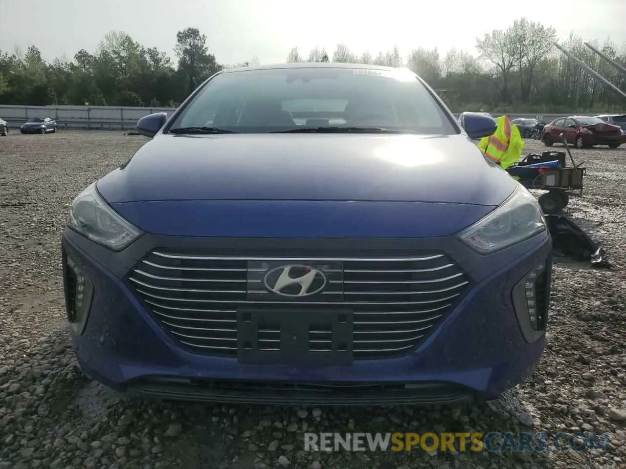 5 Photograph of a damaged car KMHC75LC6KU119044 HYUNDAI IONIQ 2019