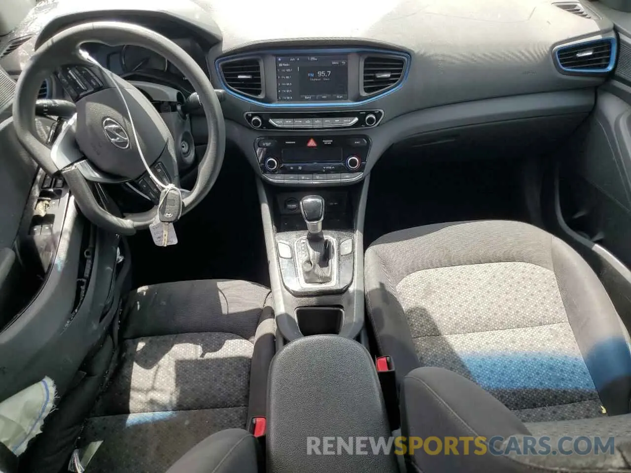 8 Photograph of a damaged car KMHC75LC9KU115103 HYUNDAI IONIQ 2019