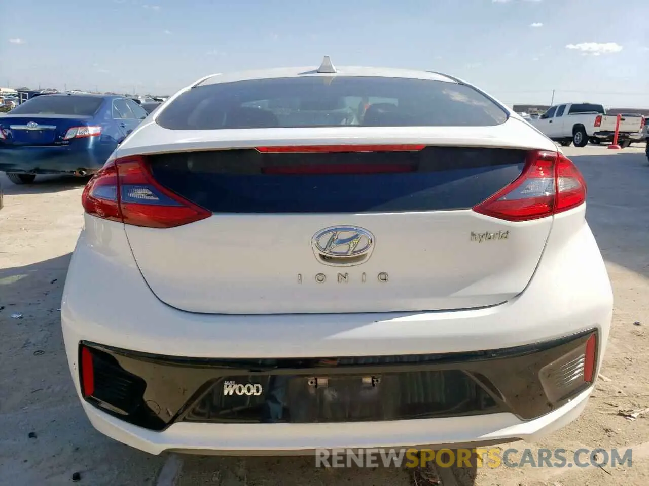 6 Photograph of a damaged car KMHC75LCXKU112520 HYUNDAI IONIQ 2019