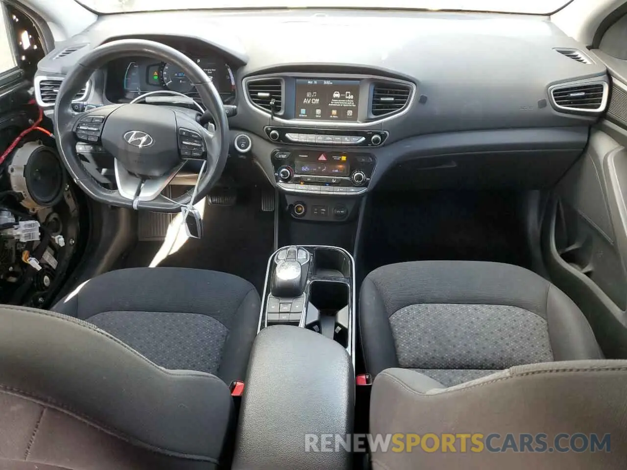 8 Photograph of a damaged car KMHC75LH6KU044387 HYUNDAI IONIQ 2019