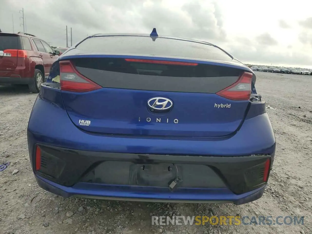 6 Photograph of a damaged car KMHC85LC2KU117806 HYUNDAI IONIQ 2019