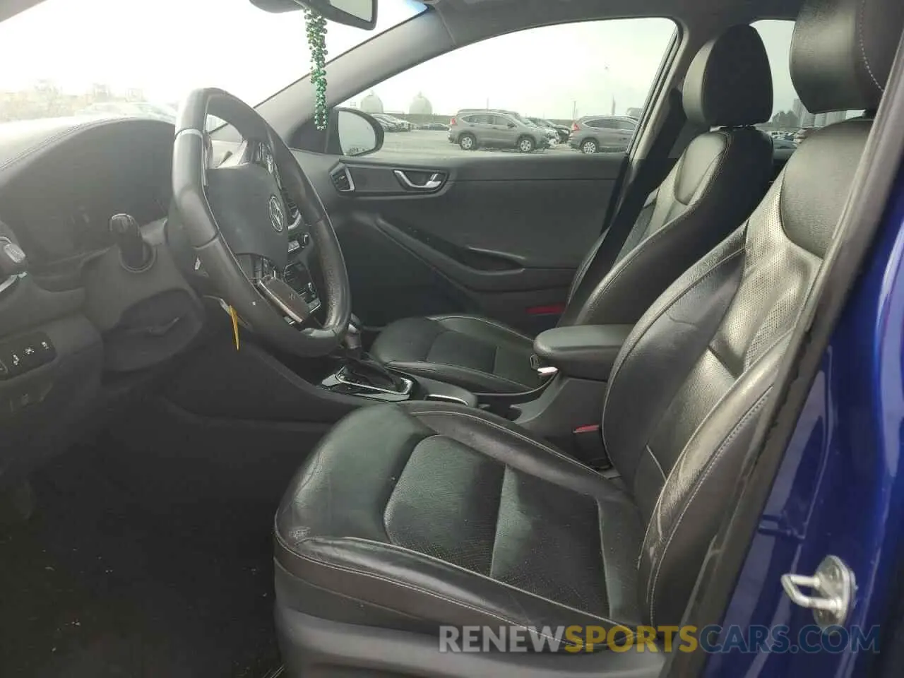 7 Photograph of a damaged car KMHC85LC2KU117806 HYUNDAI IONIQ 2019