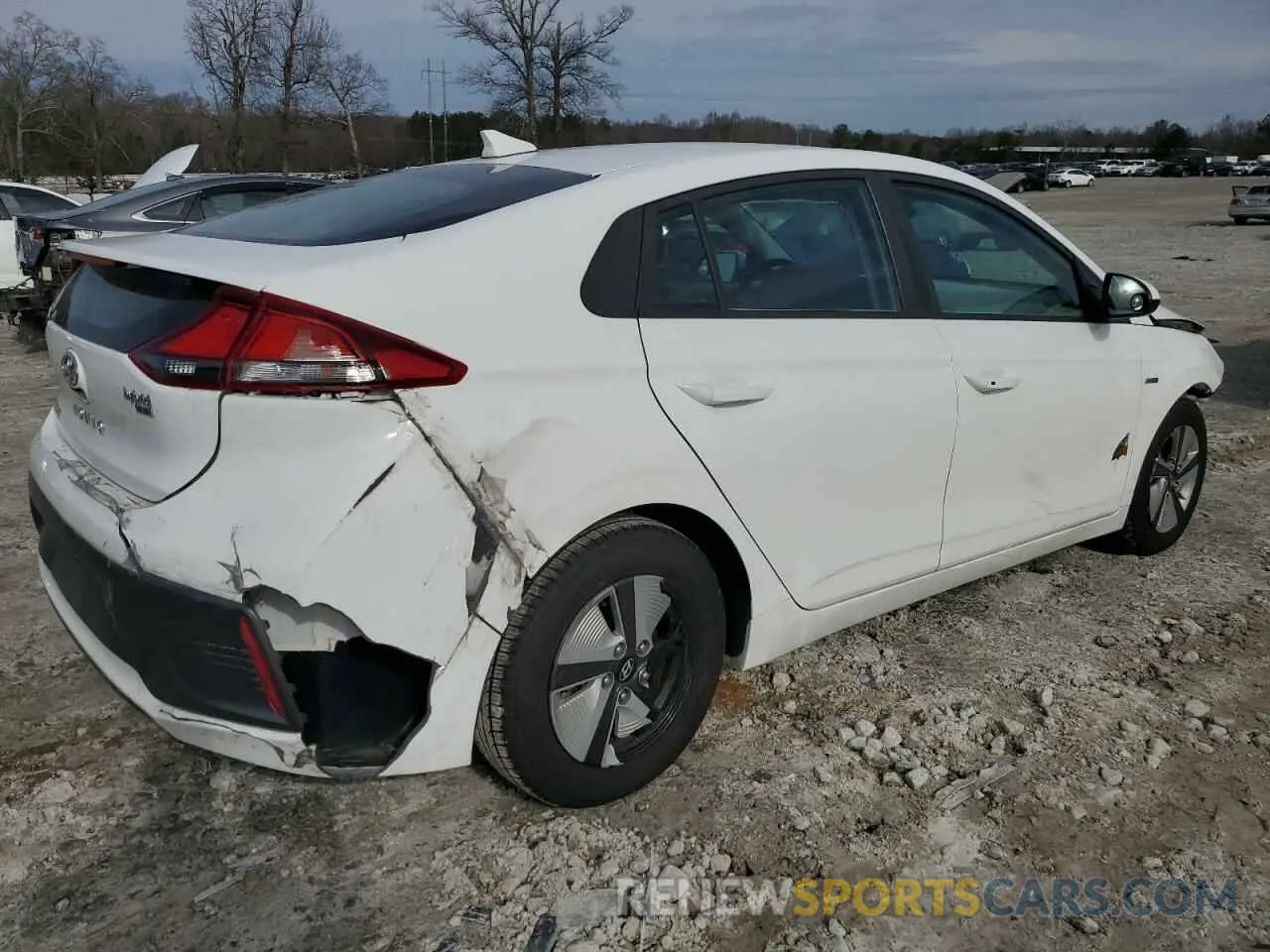 3 Photograph of a damaged car KMHC65LC0LU219967 HYUNDAI IONIQ 2020