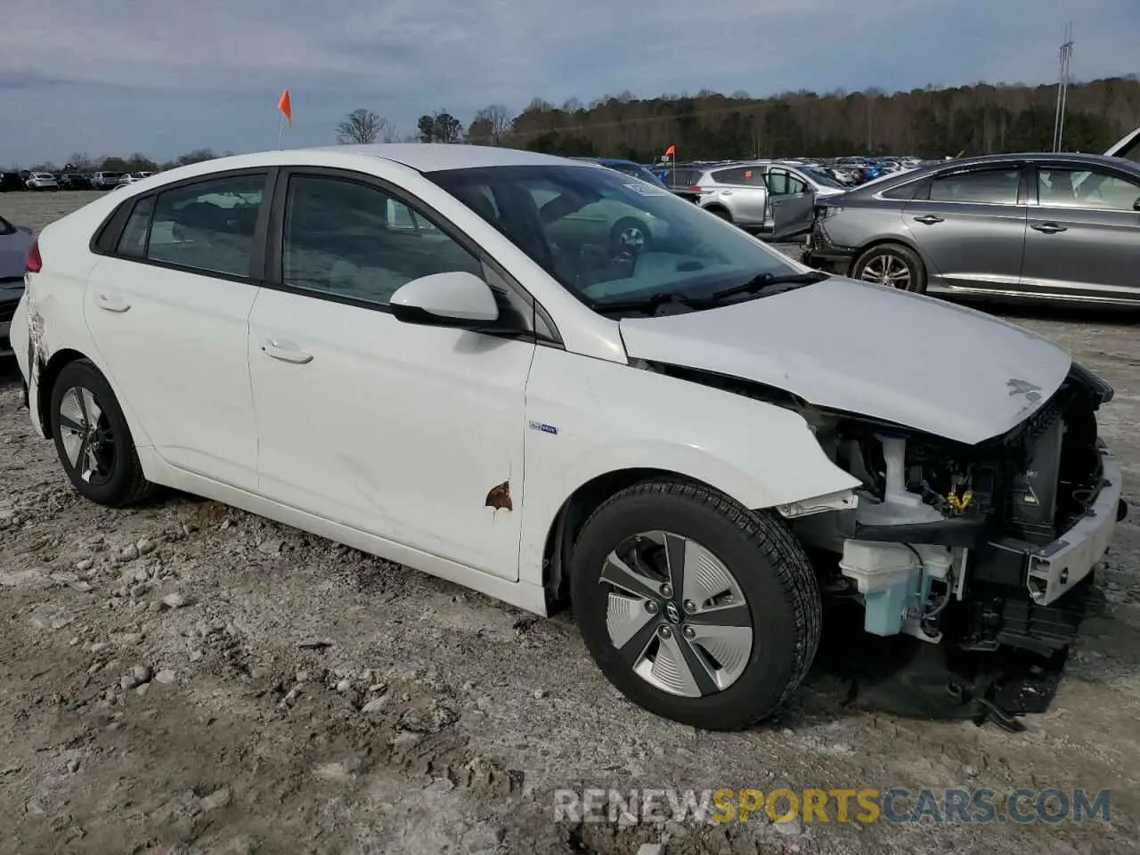 4 Photograph of a damaged car KMHC65LC0LU219967 HYUNDAI IONIQ 2020