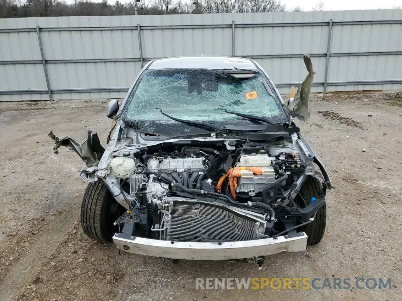 5 Photograph of a damaged car KMHC65LC1LU210839 HYUNDAI IONIQ 2020
