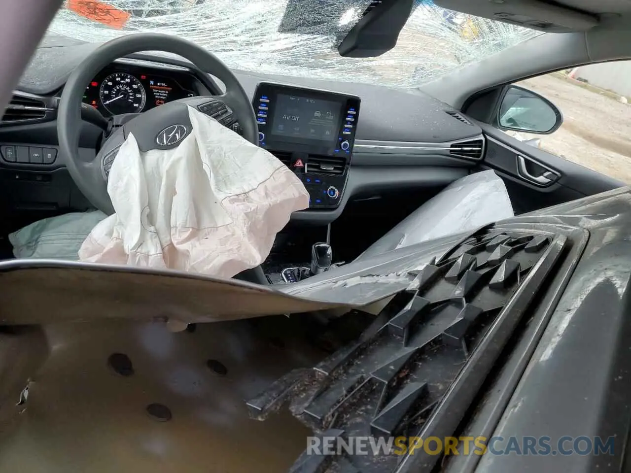 8 Photograph of a damaged car KMHC65LC1LU210839 HYUNDAI IONIQ 2020