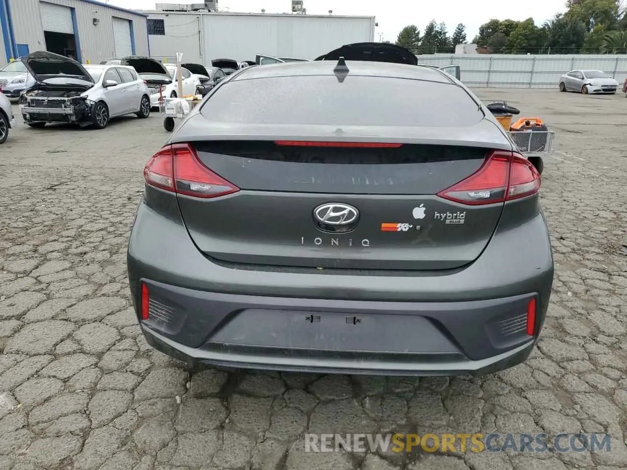 6 Photograph of a damaged car KMHC65LC2LU226385 HYUNDAI IONIQ 2020
