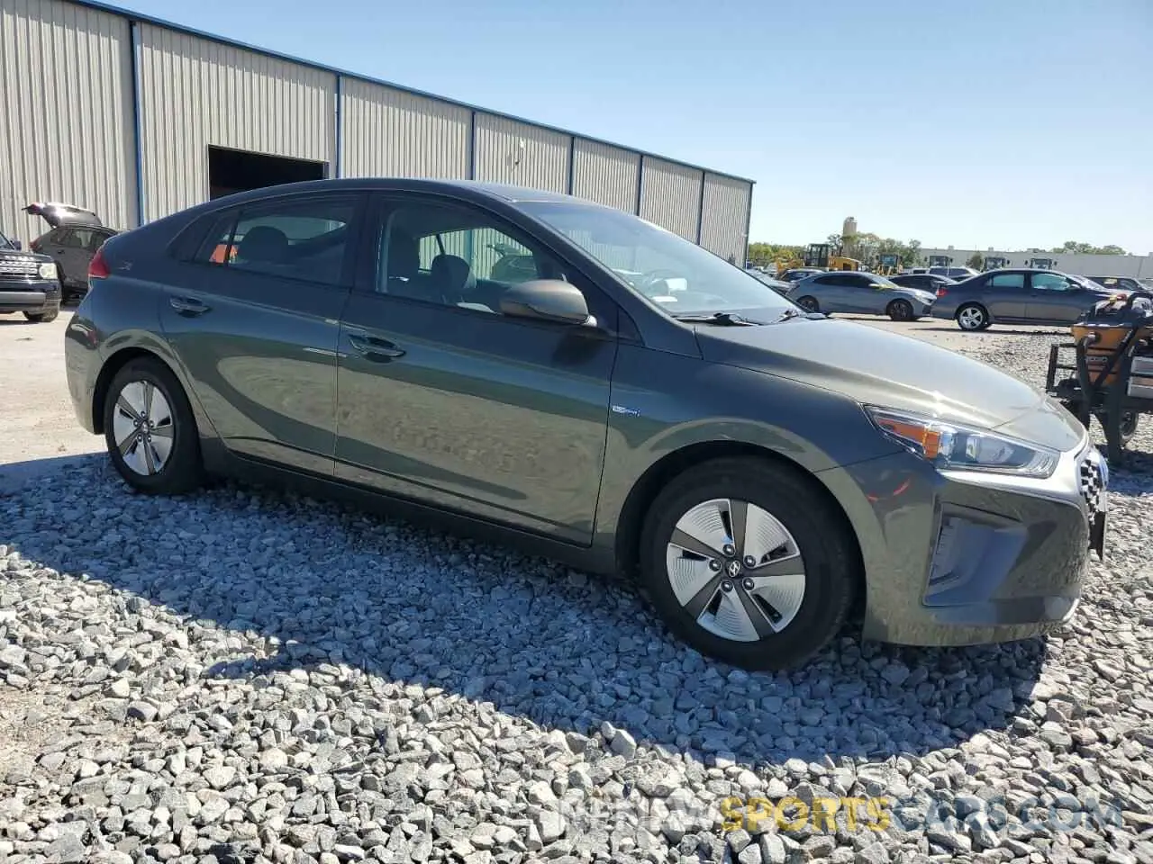 4 Photograph of a damaged car KMHC65LC4LU230826 HYUNDAI IONIQ 2020