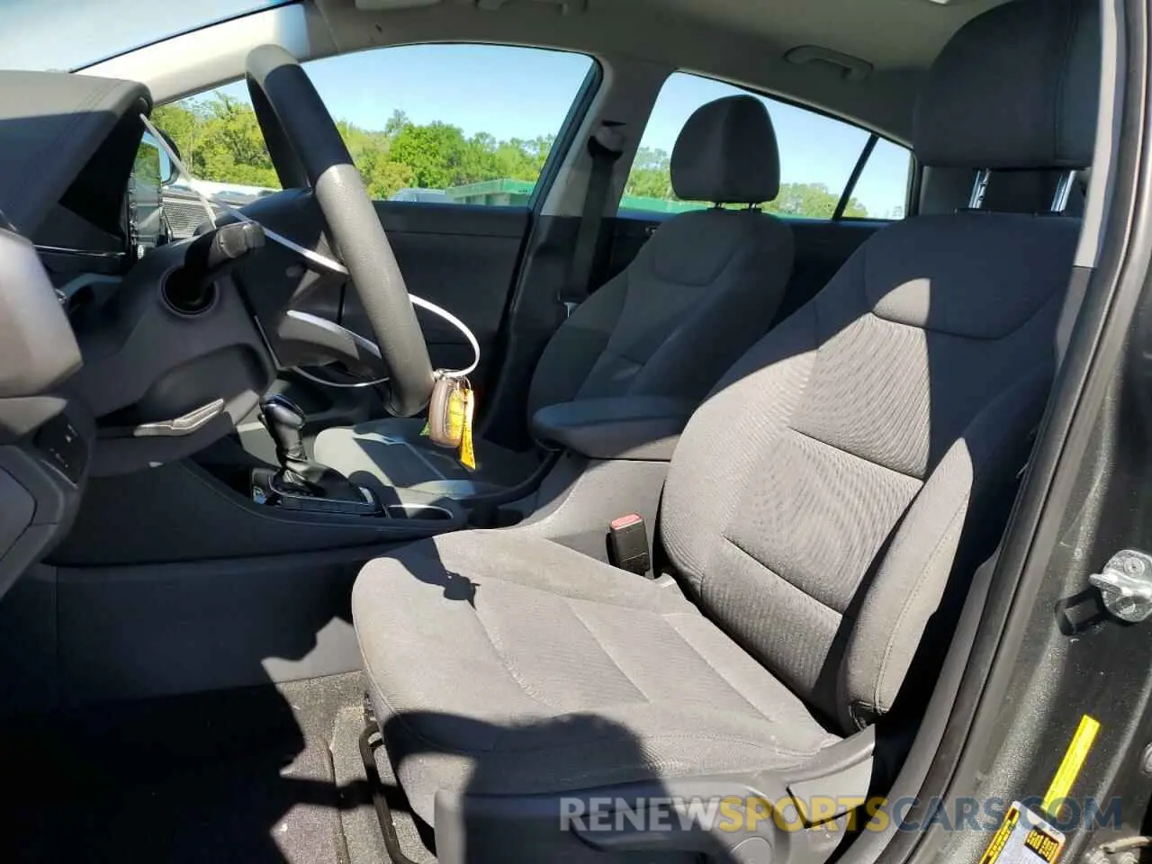 7 Photograph of a damaged car KMHC65LC4LU230826 HYUNDAI IONIQ 2020