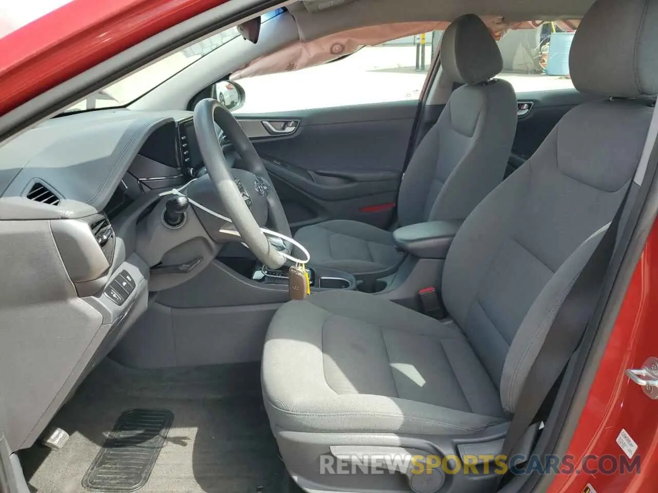 7 Photograph of a damaged car KMHC65LC6LU227863 HYUNDAI IONIQ 2020
