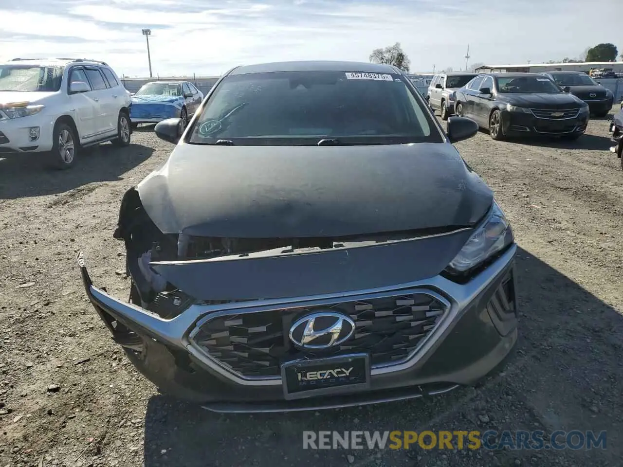 5 Photograph of a damaged car KMHC65LC9LU225864 HYUNDAI IONIQ 2020