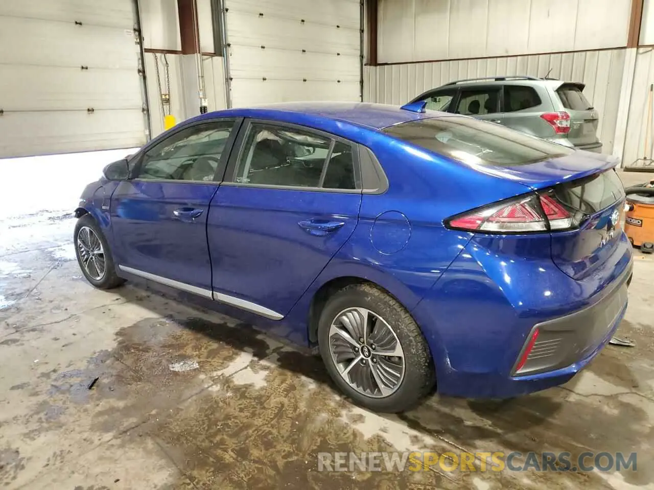 2 Photograph of a damaged car KMHC65LD7LU226181 HYUNDAI IONIQ 2020