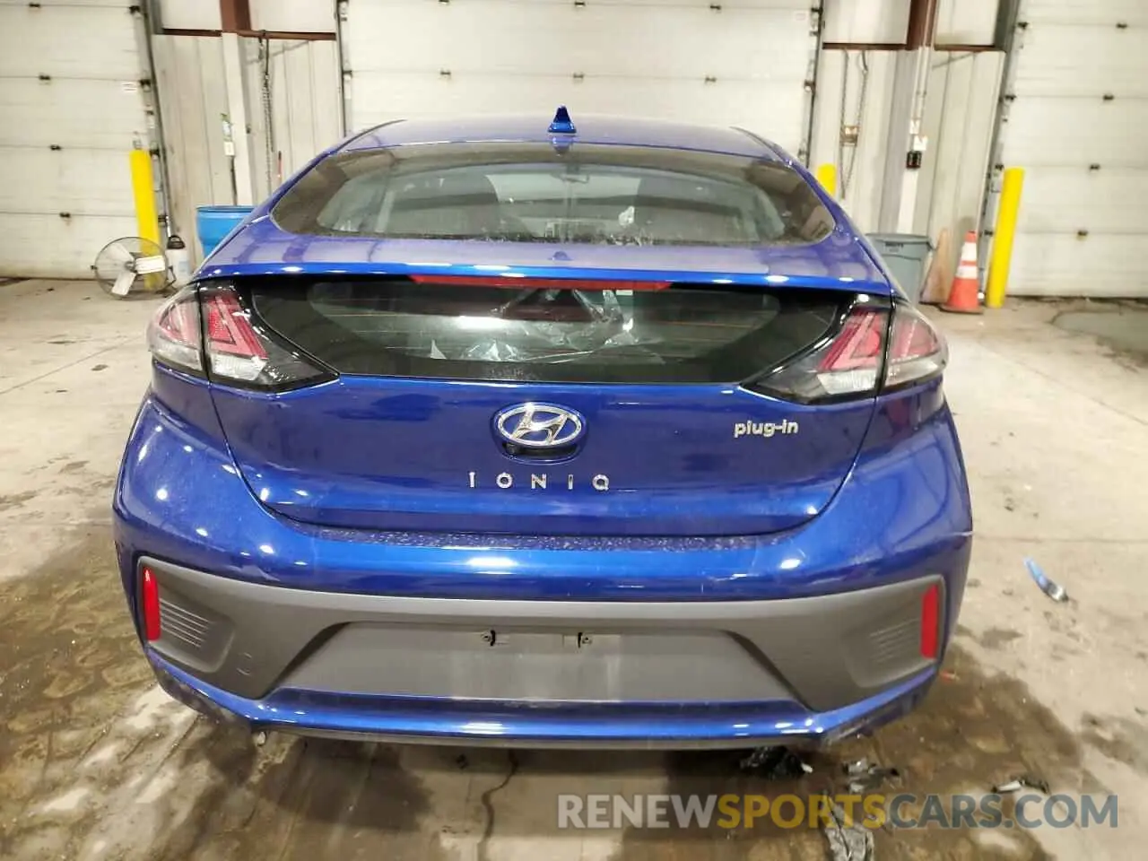 6 Photograph of a damaged car KMHC65LD7LU226181 HYUNDAI IONIQ 2020