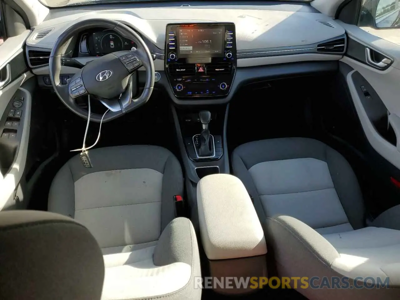 8 Photograph of a damaged car KMHC75LC3LU240034 HYUNDAI IONIQ 2020