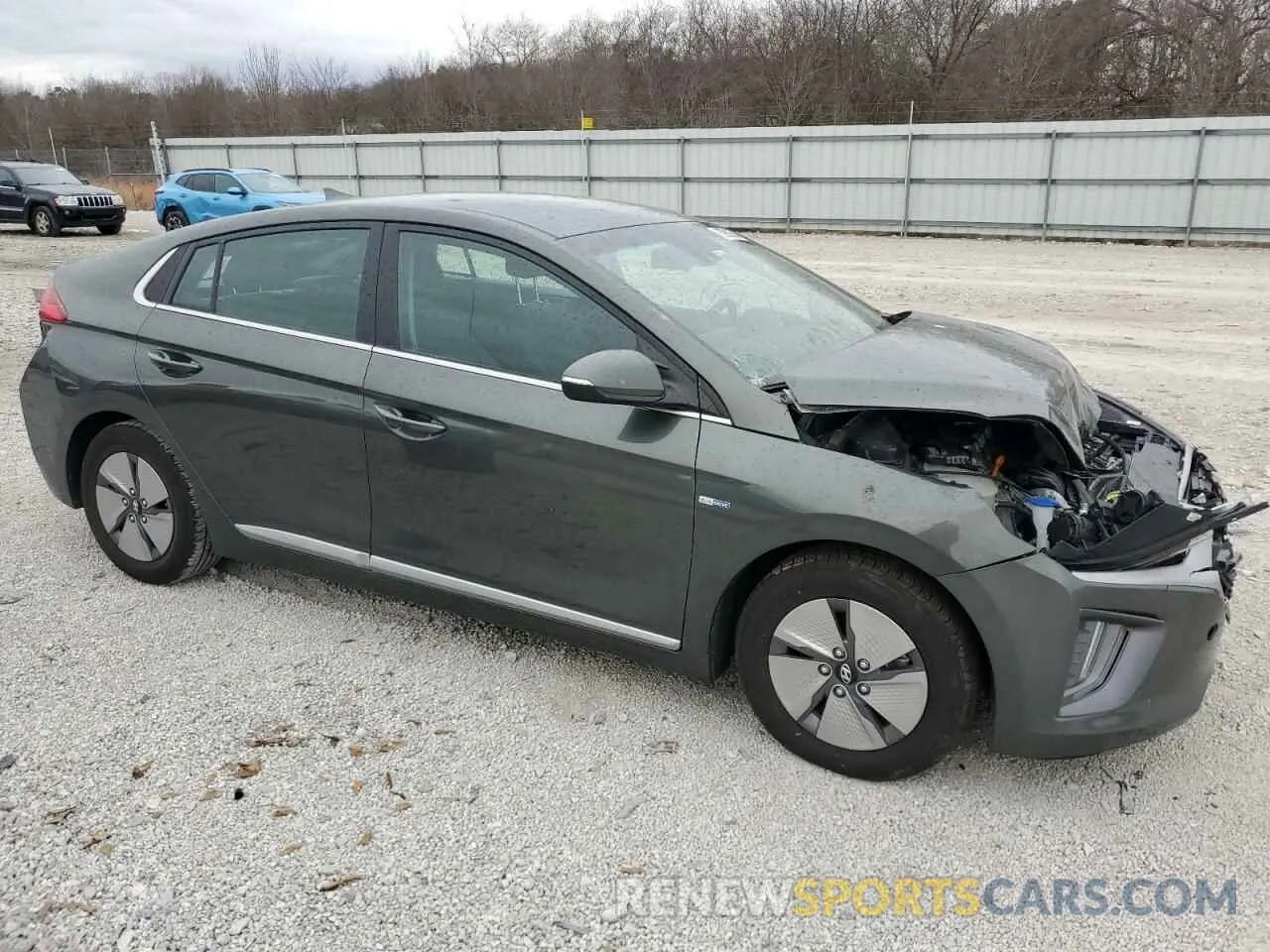 4 Photograph of a damaged car KMHC75LC6LU232638 HYUNDAI IONIQ 2020