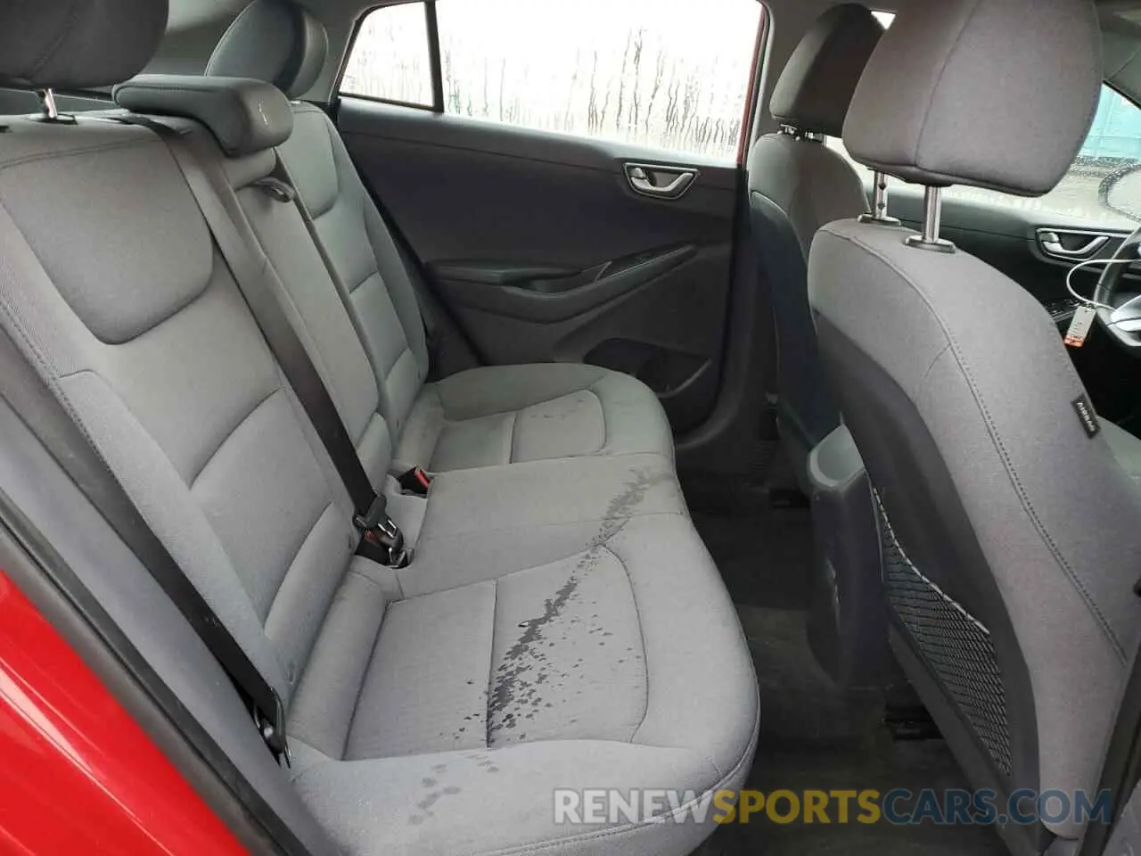 10 Photograph of a damaged car KMHC75LC6LU235426 HYUNDAI IONIQ 2020