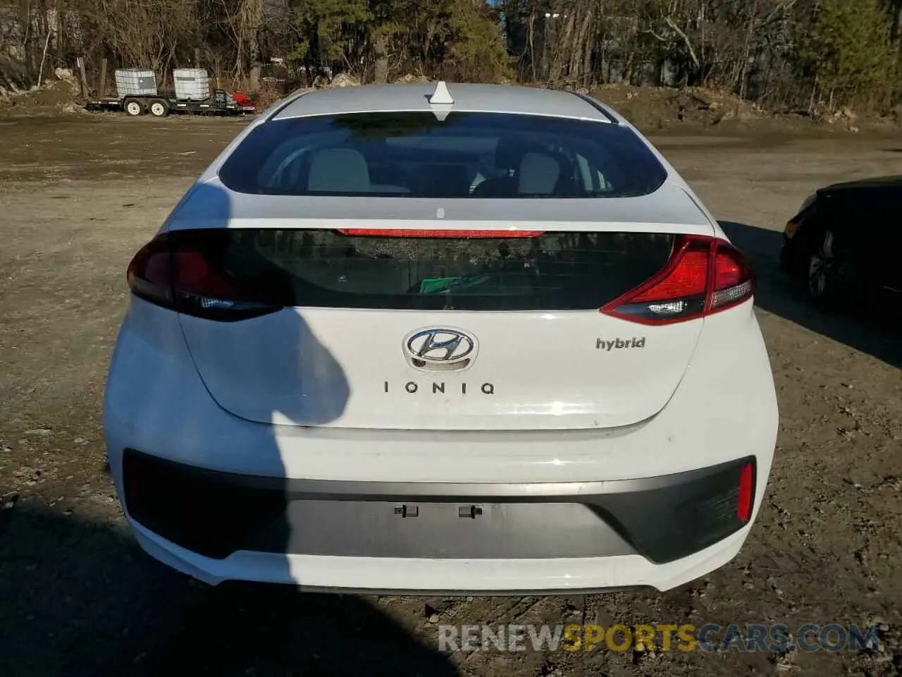 6 Photograph of a damaged car KMHC75LC7LU228016 HYUNDAI IONIQ 2020