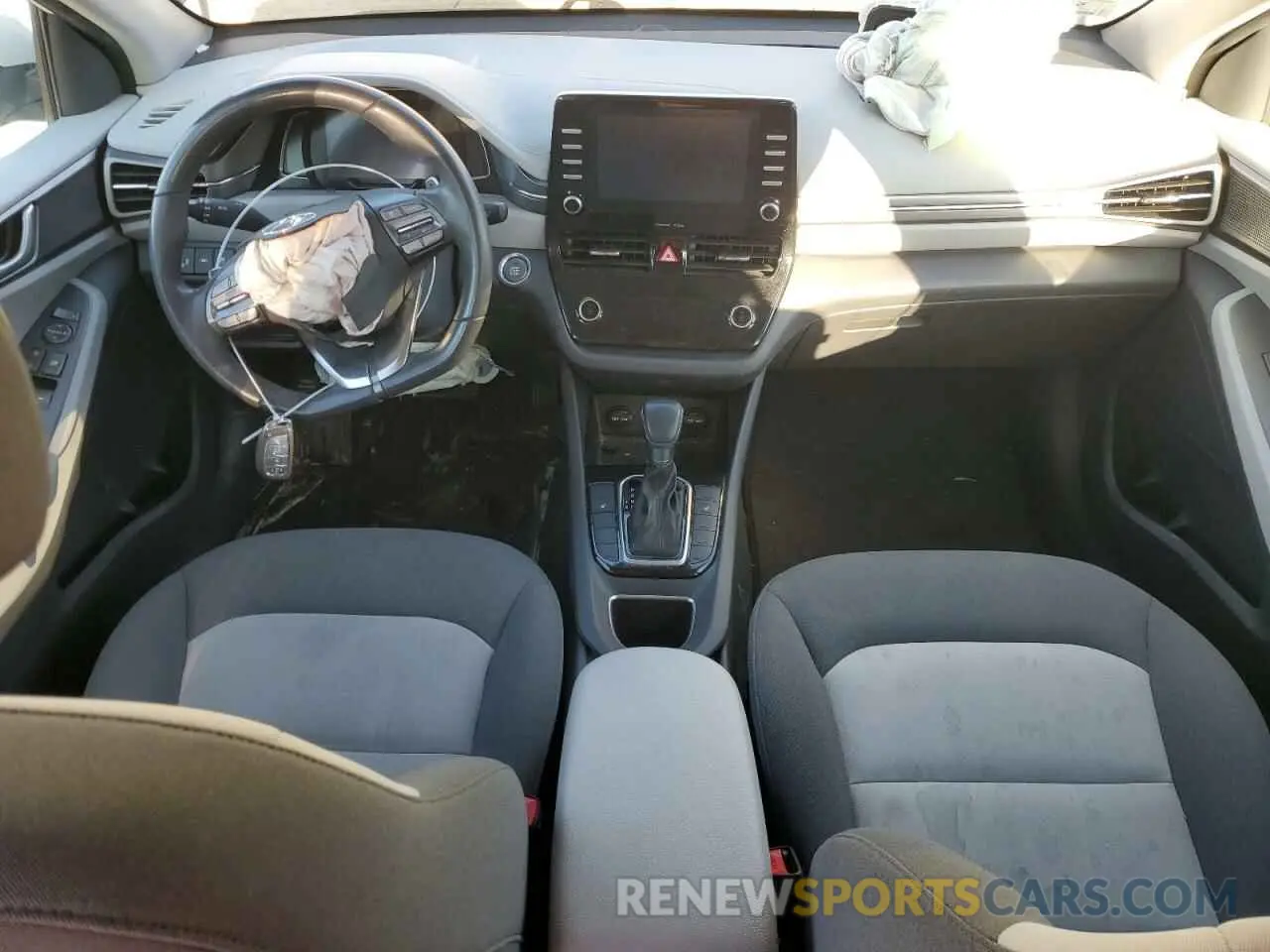 8 Photograph of a damaged car KMHC75LC7LU228016 HYUNDAI IONIQ 2020