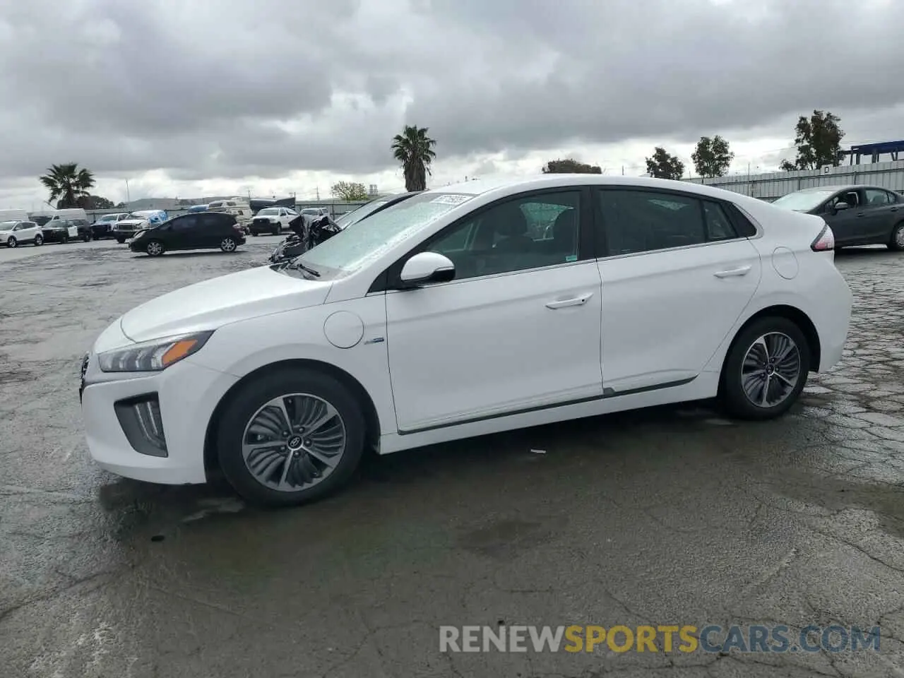 1 Photograph of a damaged car KMHC75LD8LU189686 HYUNDAI IONIQ 2020
