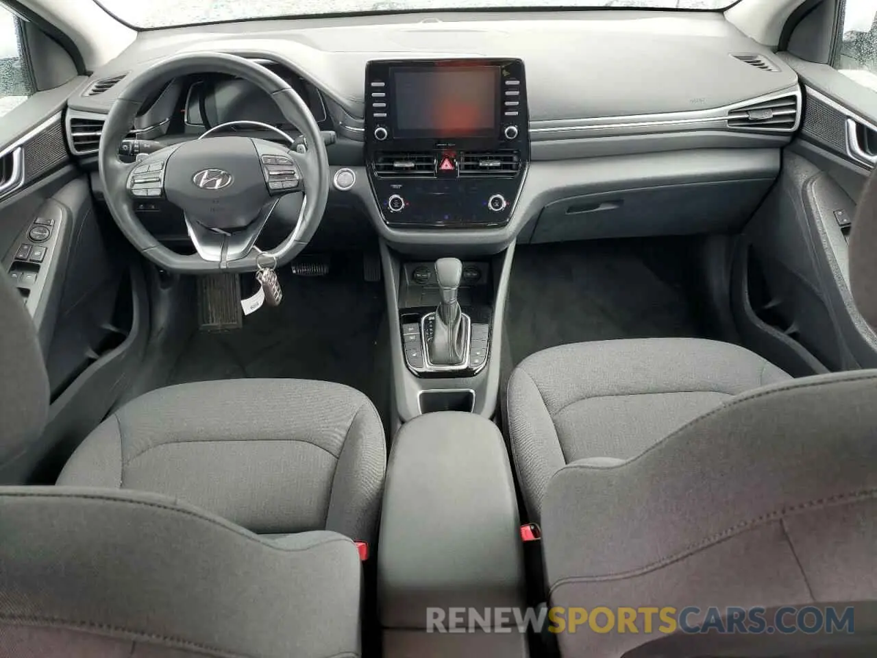 8 Photograph of a damaged car KMHC75LD8LU189686 HYUNDAI IONIQ 2020