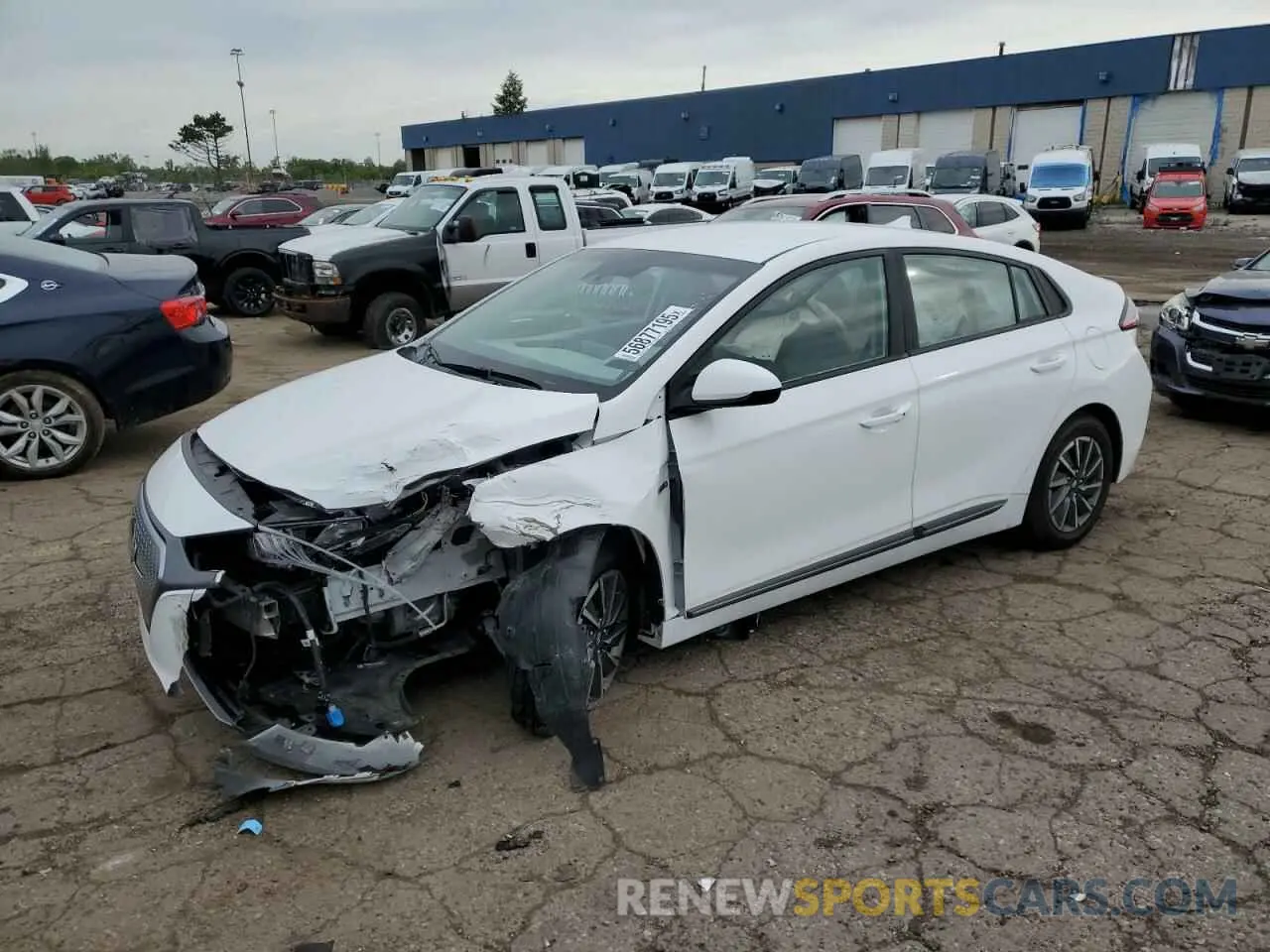 1 Photograph of a damaged car KMHC75LJ5LU060827 HYUNDAI IONIQ 2020