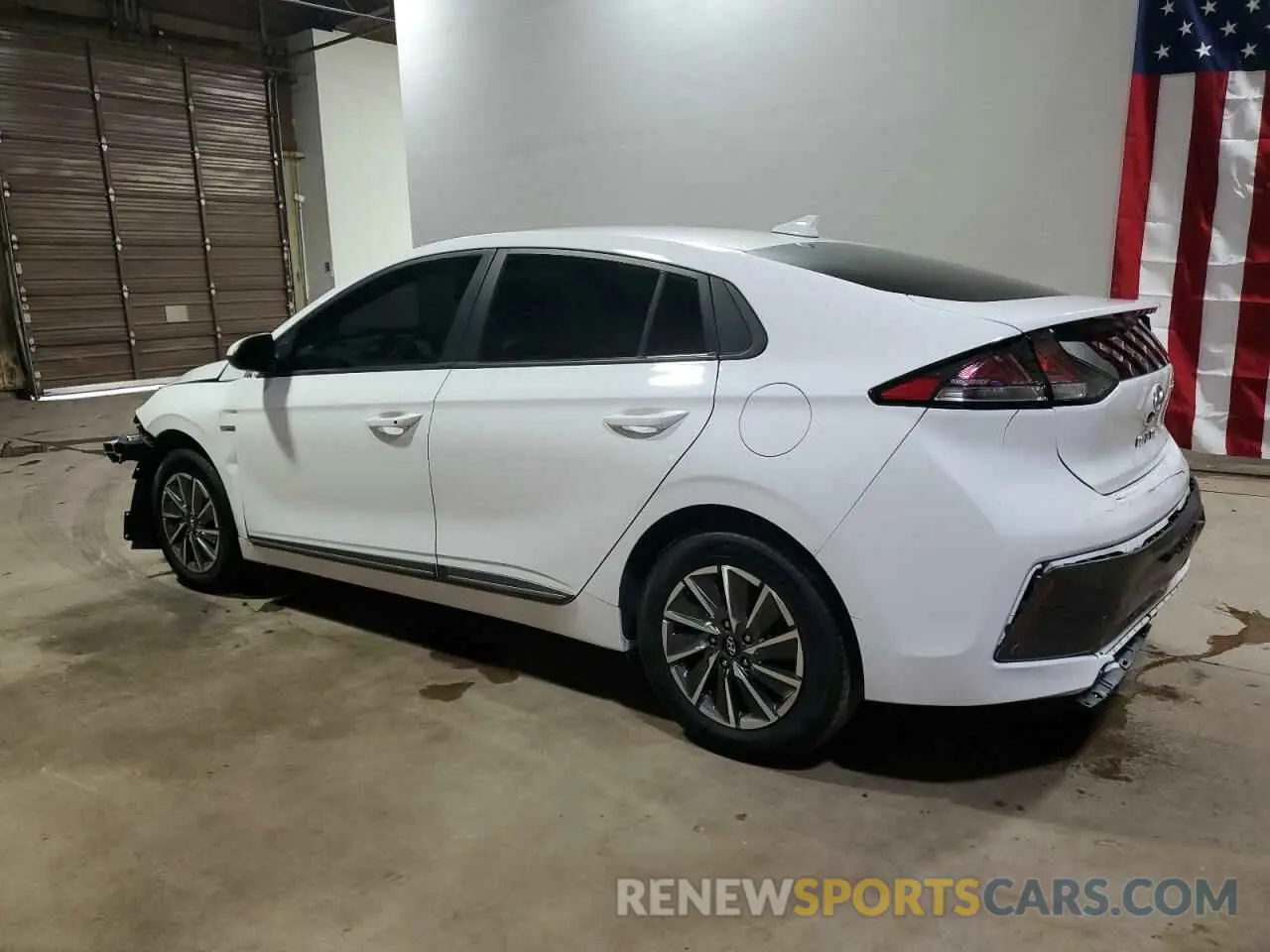2 Photograph of a damaged car KMHC75LJ5LU076400 HYUNDAI IONIQ 2020