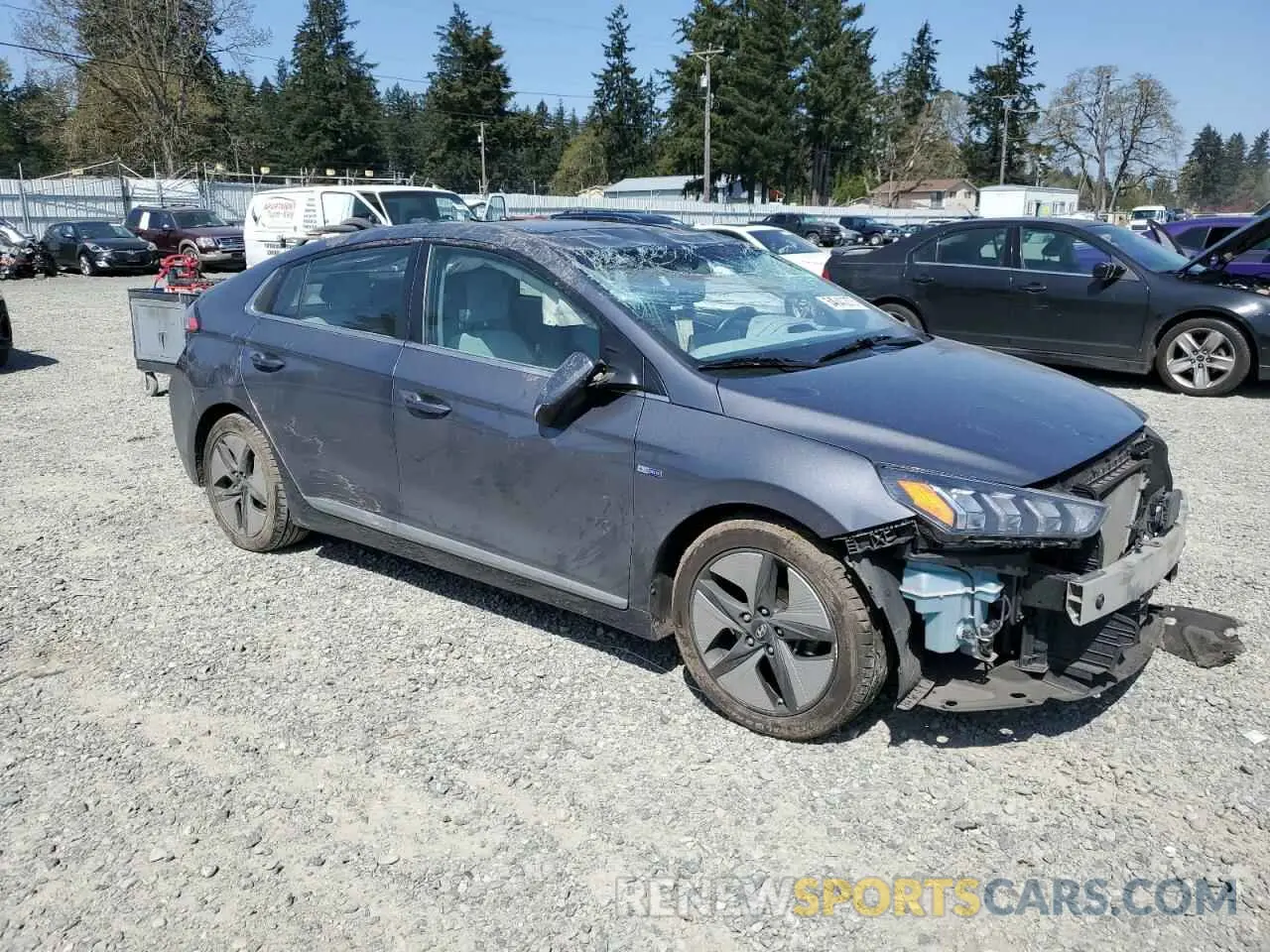 4 Photograph of a damaged car KMHC85LC4LU189530 HYUNDAI IONIQ 2020