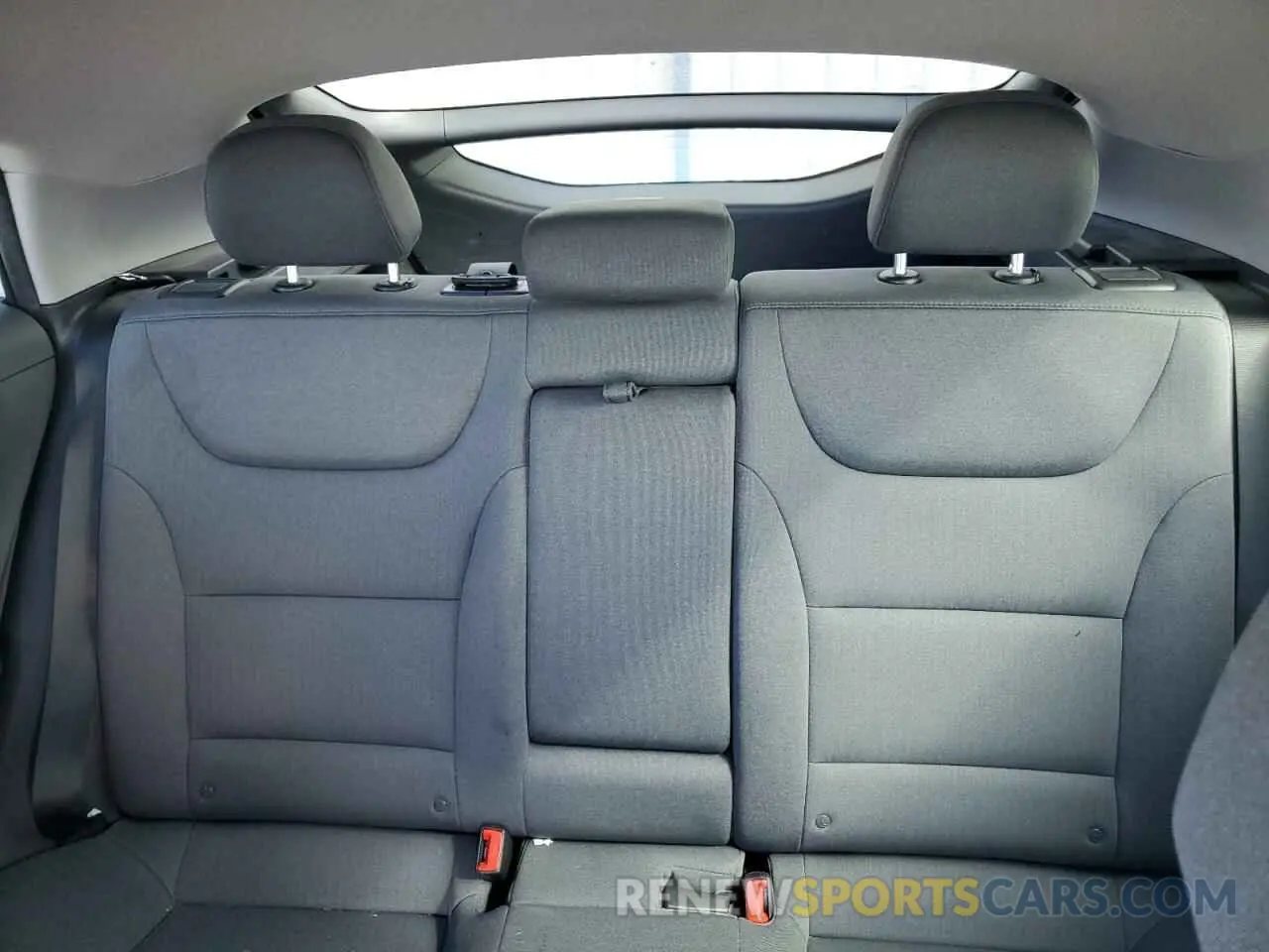 10 Photograph of a damaged car KMHC85LC8LU226305 HYUNDAI IONIQ 2020