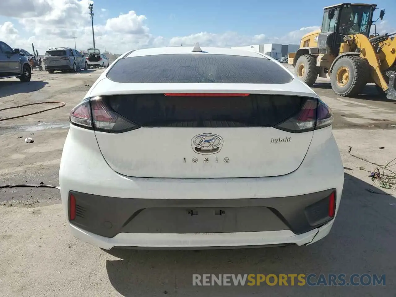 6 Photograph of a damaged car KMHC85LC8LU226305 HYUNDAI IONIQ 2020