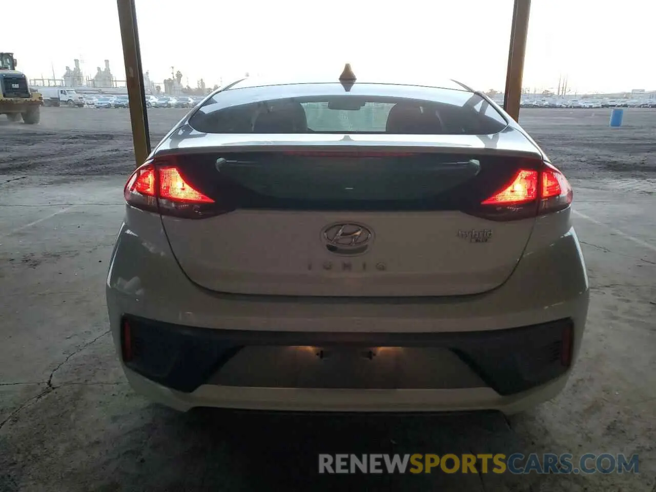 6 Photograph of a damaged car KMHC65LC2MU254902 HYUNDAI IONIQ 2021