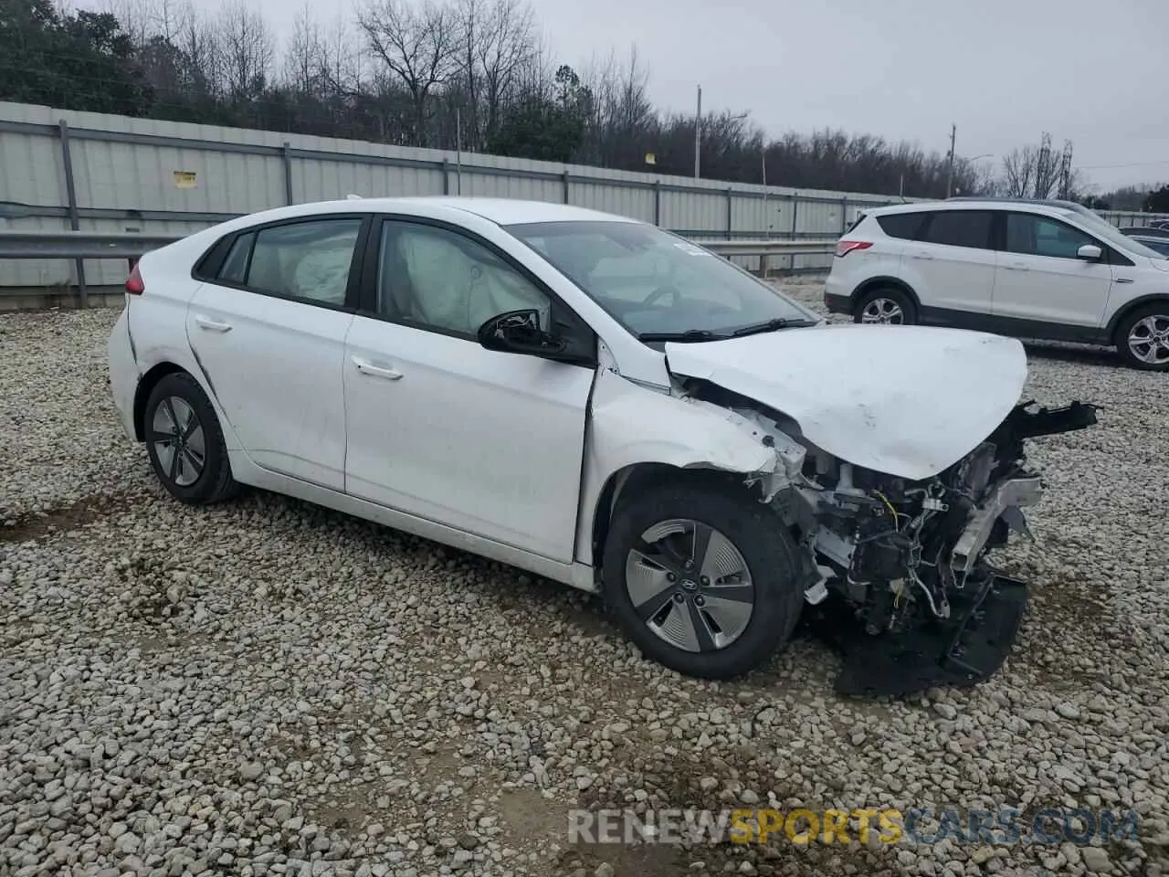 4 Photograph of a damaged car KMHC65LC4MU246221 HYUNDAI IONIQ 2021