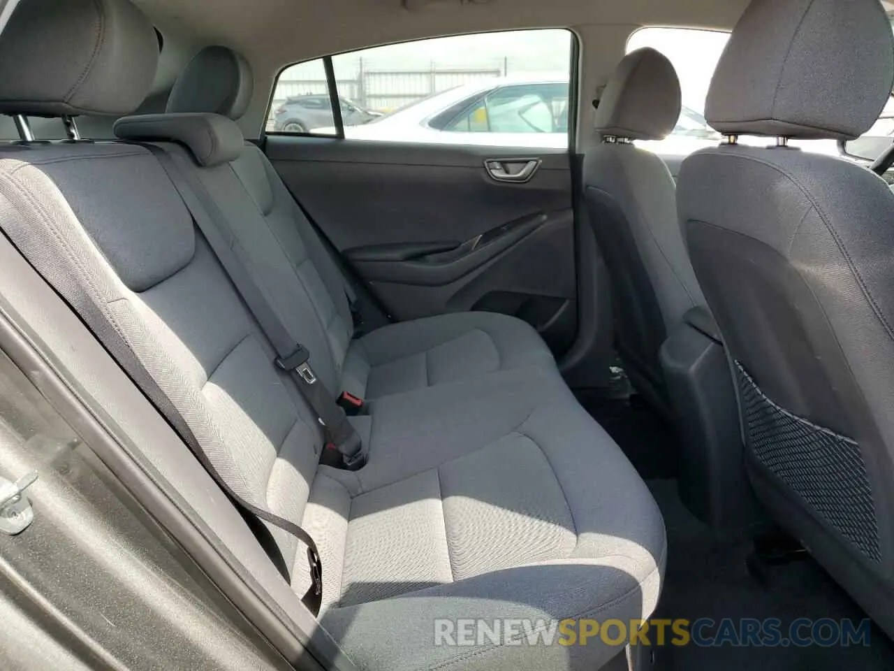 10 Photograph of a damaged car KMHC65LC4MU257445 HYUNDAI IONIQ 2021