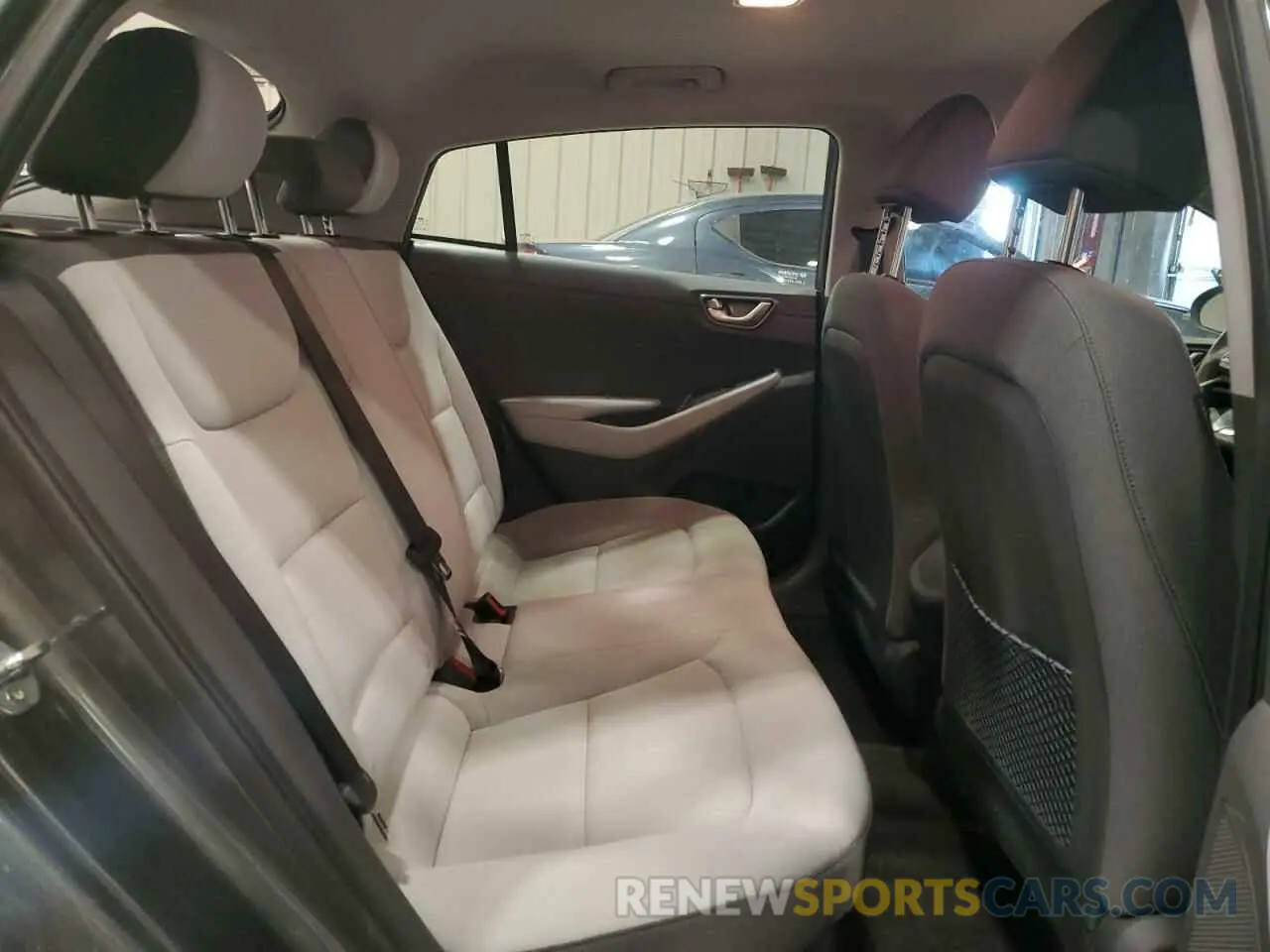 10 Photograph of a damaged car KMHC65LC6MU251663 HYUNDAI IONIQ 2021