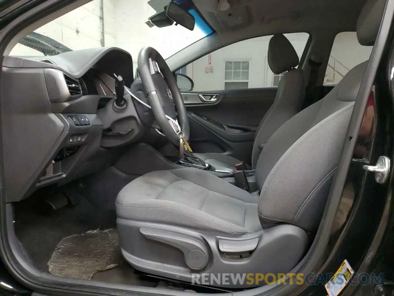 7 Photograph of a damaged car KMHC65LCXMU257756 HYUNDAI IONIQ 2021