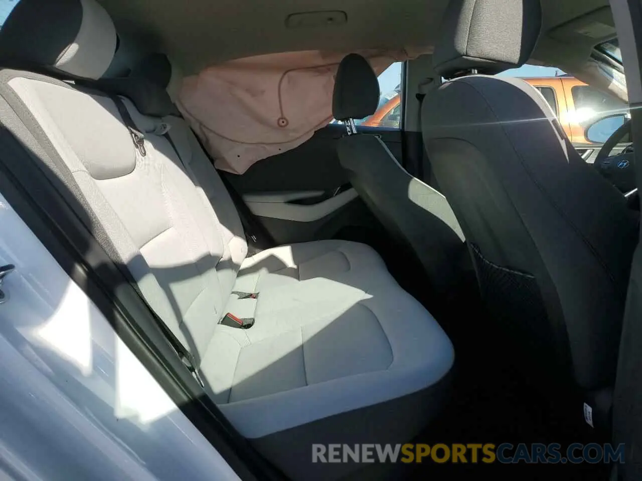 10 Photograph of a damaged car KMHC65LD8MU245811 HYUNDAI IONIQ 2021