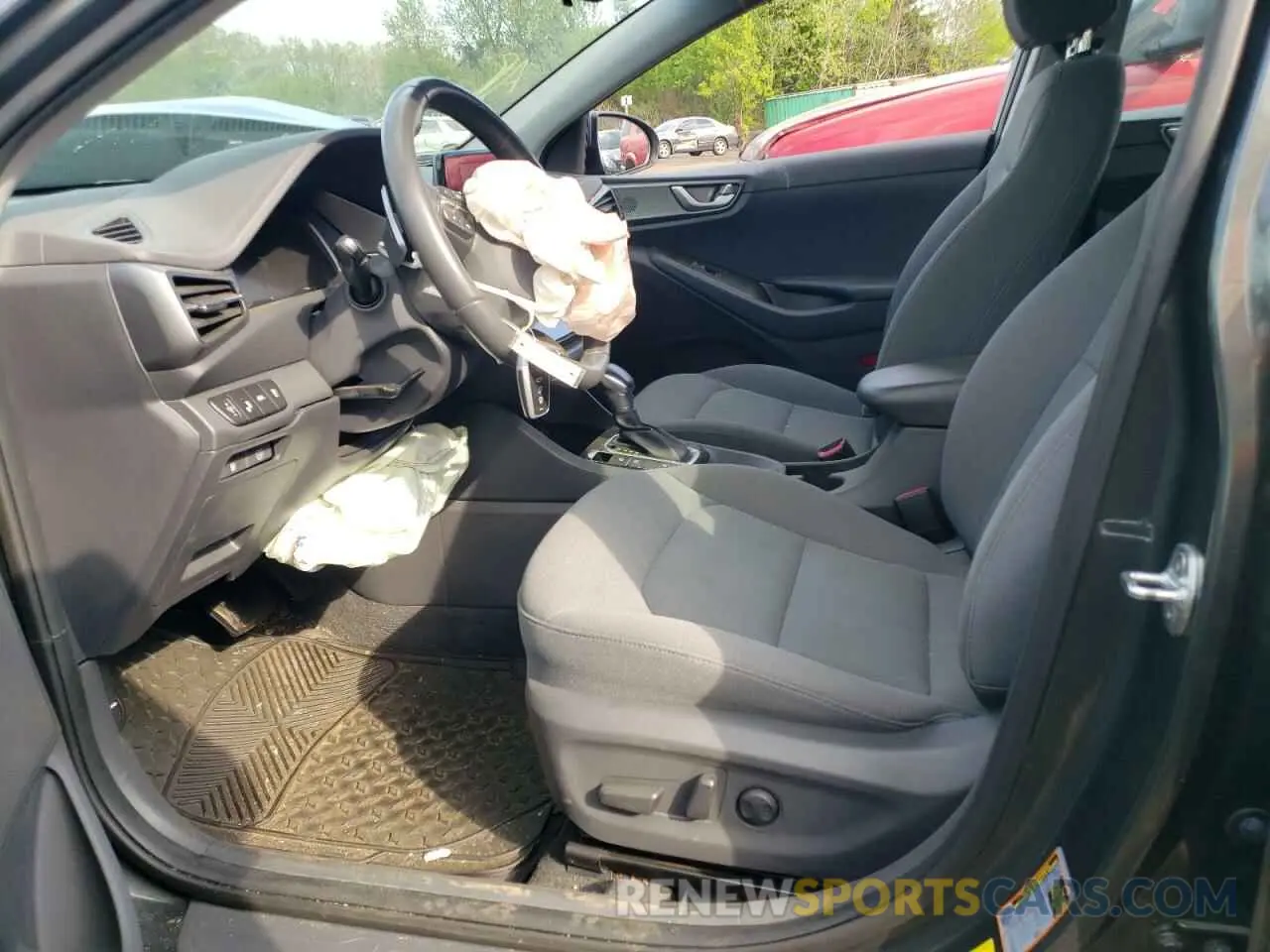 7 Photograph of a damaged car KMHC75LC0MU244902 HYUNDAI IONIQ 2021