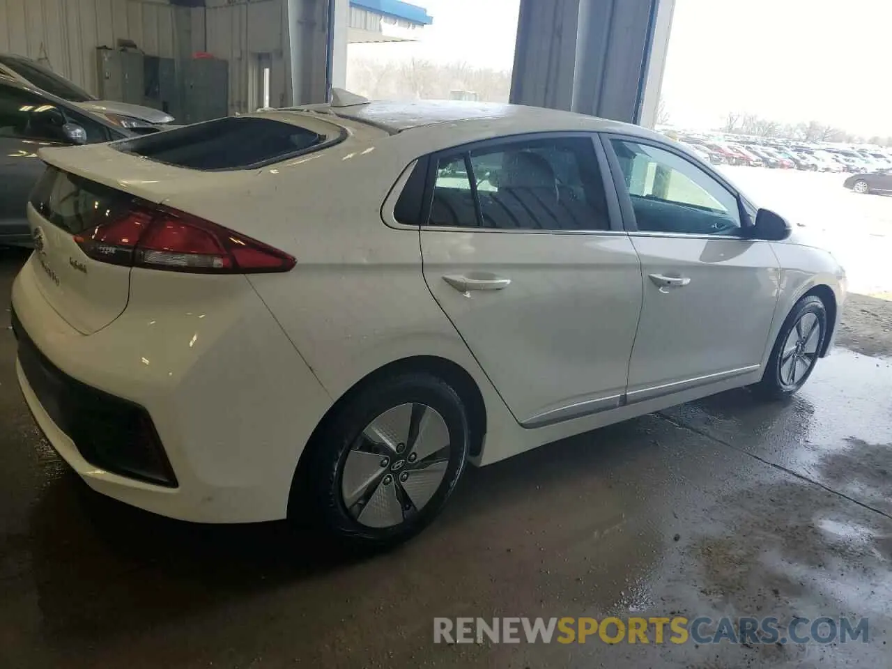 3 Photograph of a damaged car KMHC75LC3MU255618 HYUNDAI IONIQ 2021
