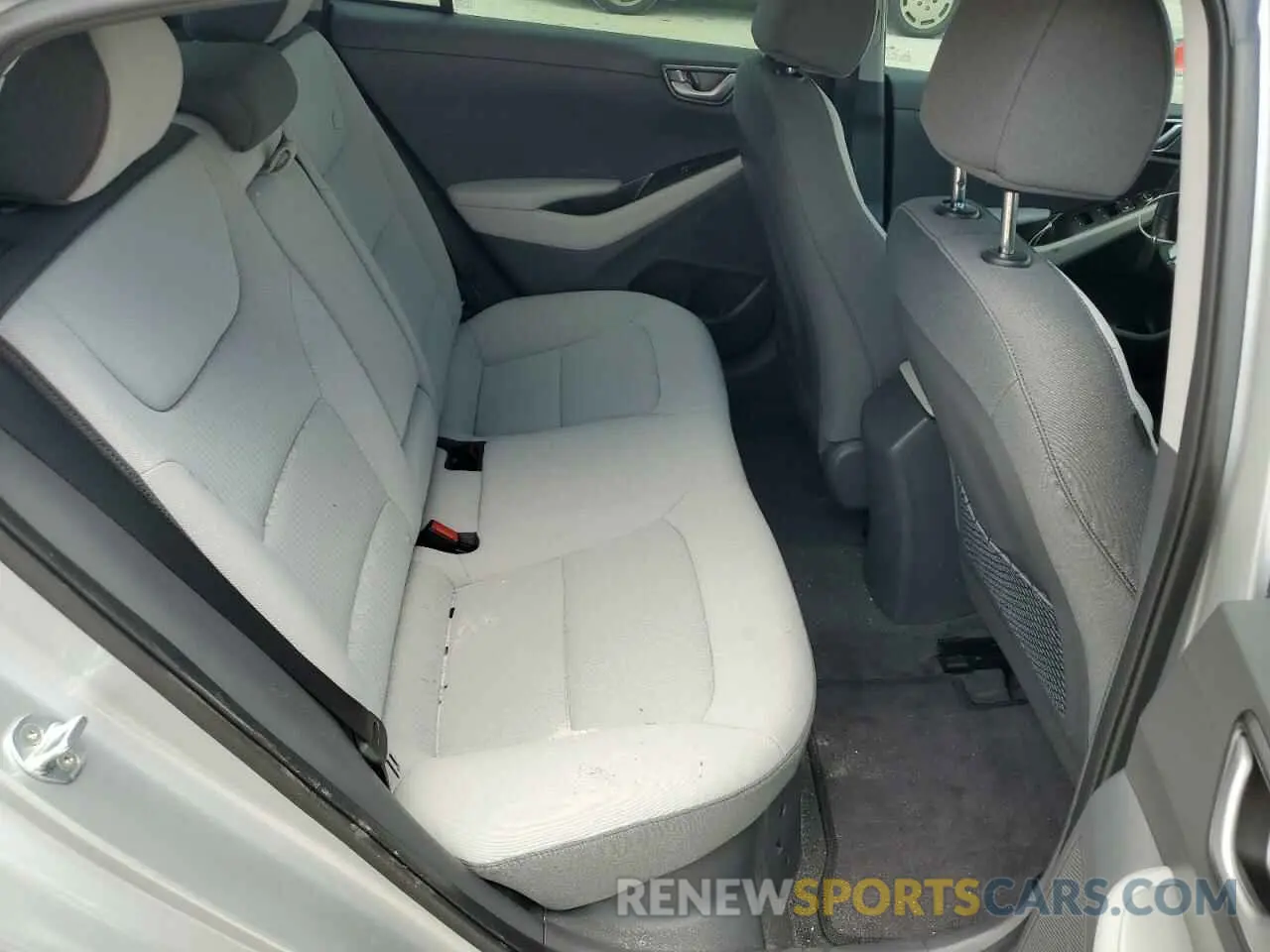 10 Photograph of a damaged car KMHC75LC3MU255909 HYUNDAI IONIQ 2021